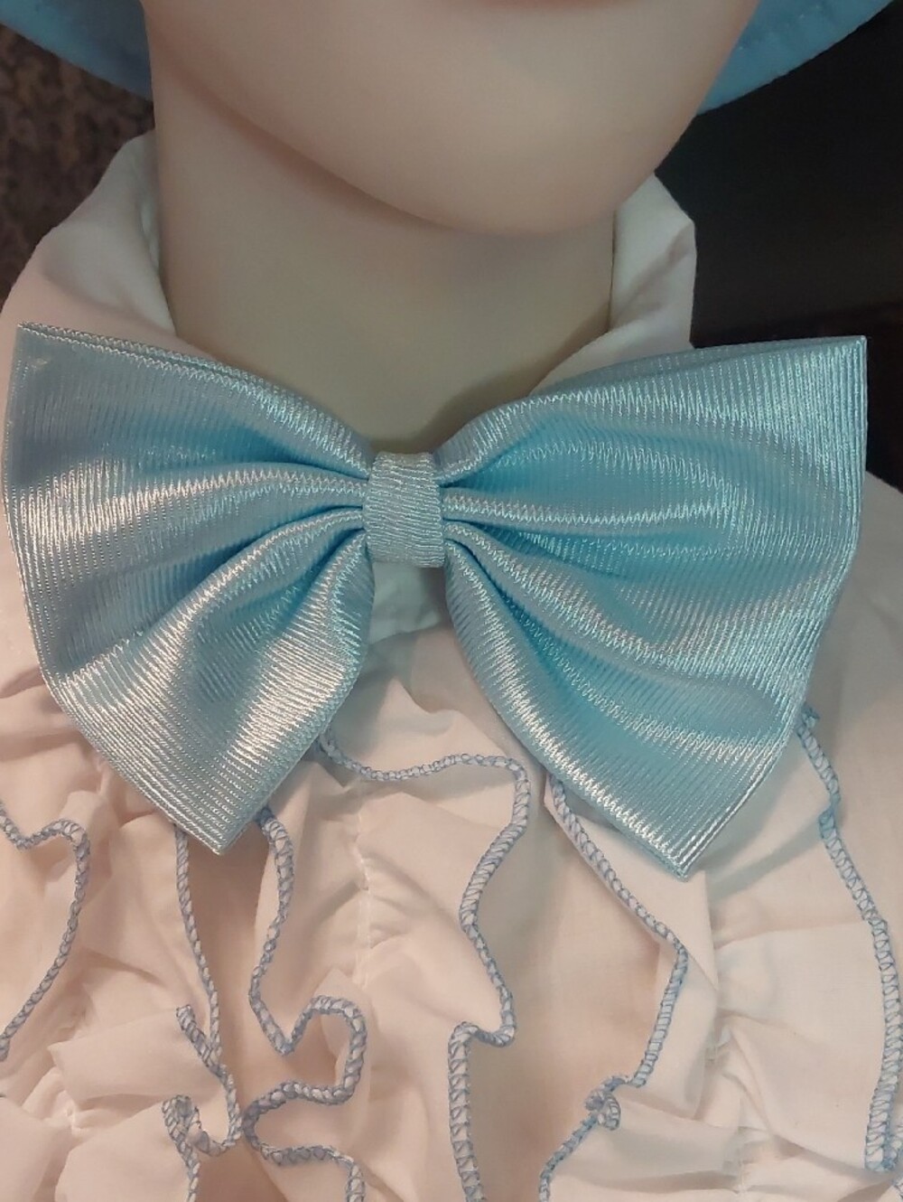 Light Blue Dumb And Dumber Costume Tuxedo Set with Ruffled Shirt and Top Hat - Picture 12 of 16